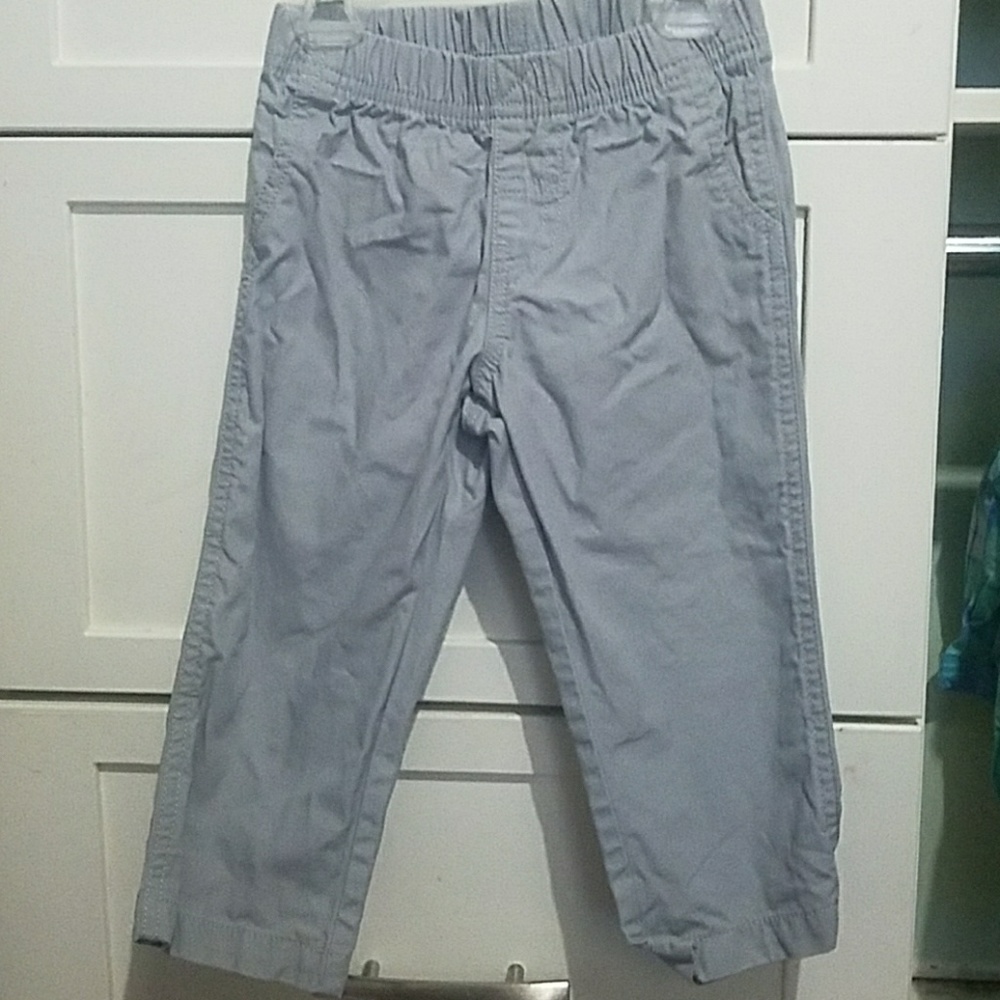 gray pants